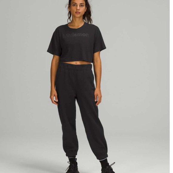 Lululemon Relaxed High-Rise CROPPED Jogger Black Size 6 - Picture 1 of 11